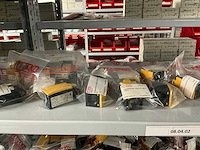 Partij divers installatiemateriaal - afbeelding 3 van  78