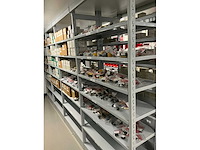 Partij divers installatiemateriaal - afbeelding 12 van  78