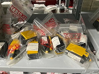 Partij divers installatiemateriaal - afbeelding 24 van  78