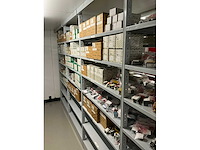 Partij divers installatiemateriaal - afbeelding 23 van  78