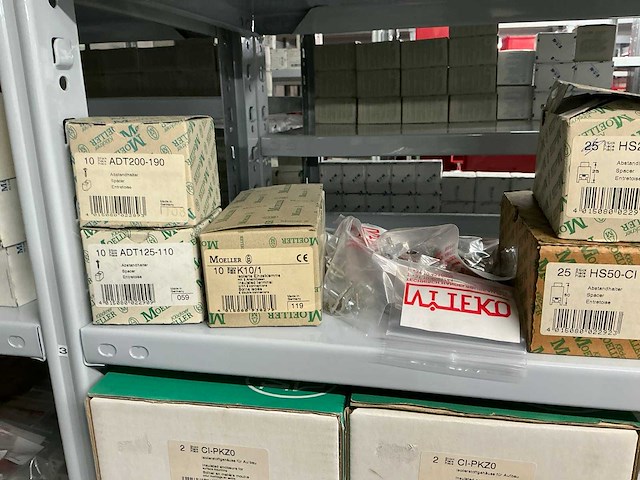 Partij divers installatiemateriaal - afbeelding 40 van  78