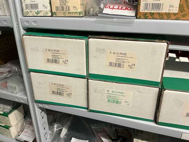 Partij divers installatiemateriaal - afbeelding 48 van  78