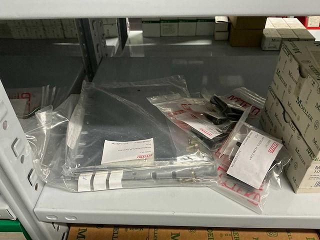 Partij divers installatiemateriaal - afbeelding 49 van  78