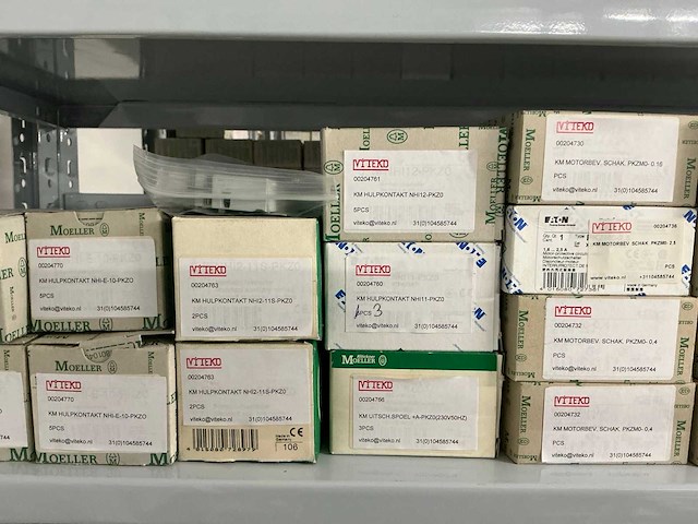 Partij divers installatiemateriaal - afbeelding 60 van  78