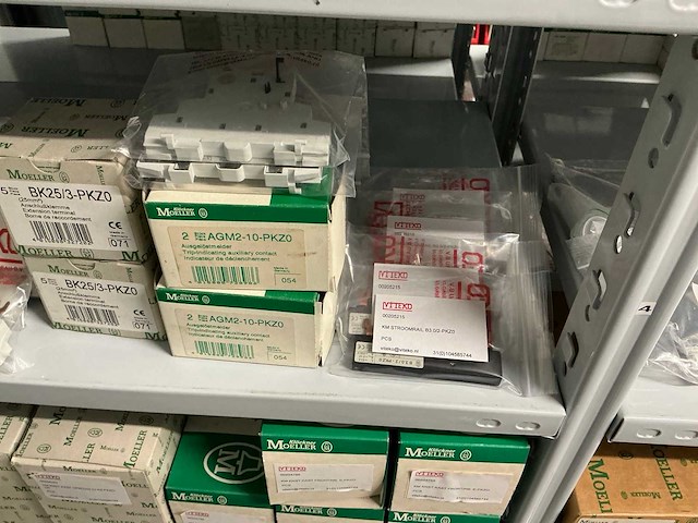 Partij divers installatiemateriaal - afbeelding 72 van  78