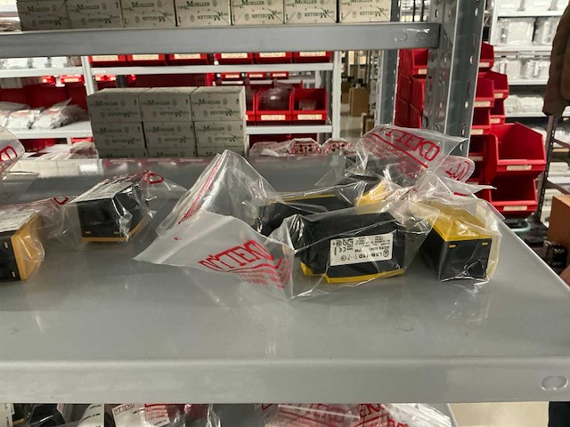 Partij divers installatiemateriaal - afbeelding 78 van  78