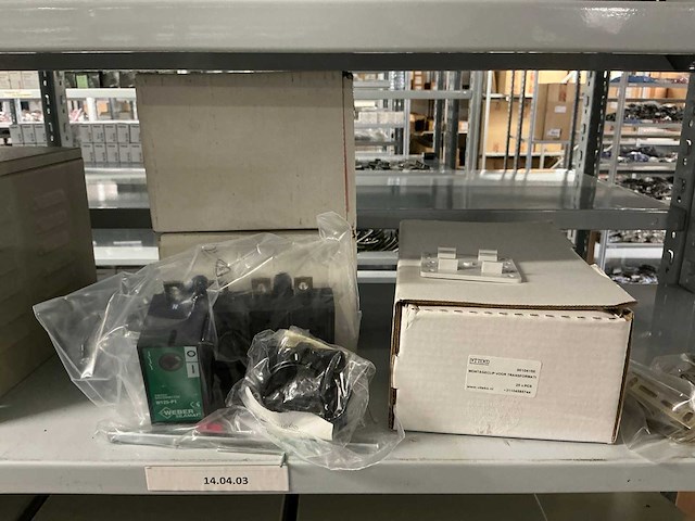 Partij divers installatiemateriaal - afbeelding 5 van  56