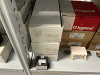 Partij divers installatiemateriaal - afbeelding 14 van  56