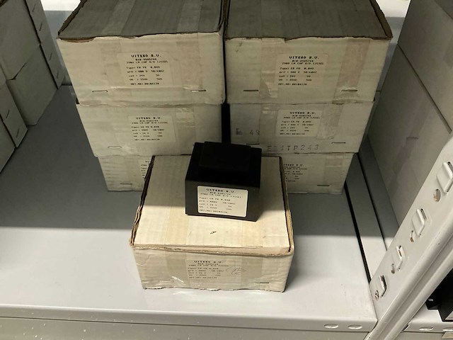 Partij divers installatiemateriaal - afbeelding 43 van  56