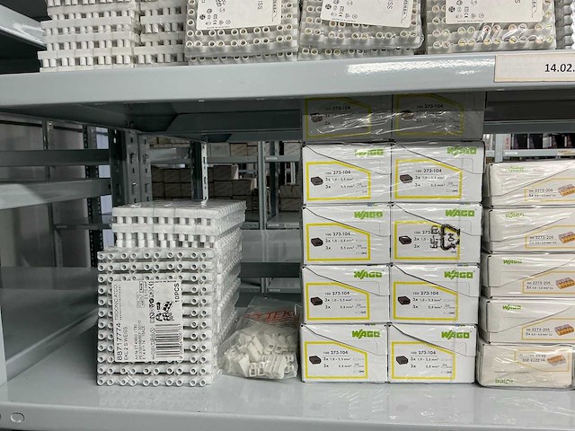 Partij divers installatiemateriaal - afbeelding 48 van  56