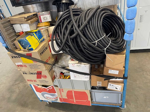 Partij divers installatiemateriaal - afbeelding 3 van  4