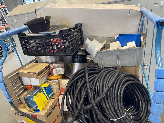 Partij divers installatiemateriaal - afbeelding 4 van  4