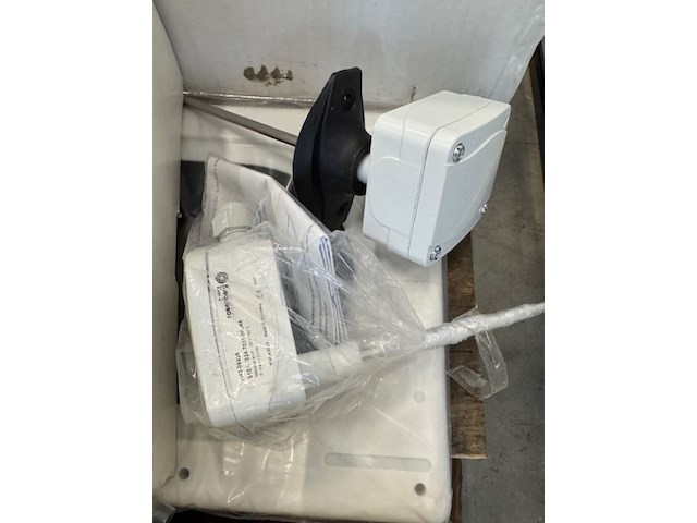 Partij divers installatiemateriaal - afbeelding 7 van  16