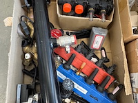 Partij divers installatiemateriaal - afbeelding 9 van  16