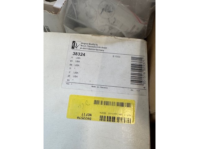 Partij divers installatiemateriaal - afbeelding 11 van  16