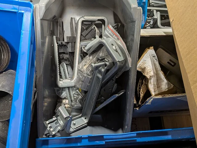 Partij divers installatiemateriaal - afbeelding 3 van  13