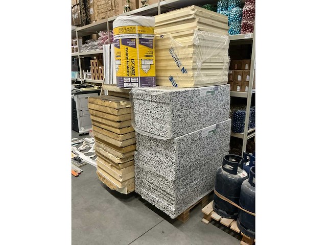 Partij divers isolatiemateriaal (53x) - afbeelding 2 van  6