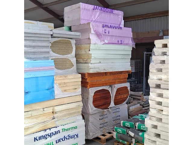 Partij divers isolatiemateriaal, o.a. kingspan, op 3x pallet - afbeelding 11 van  12