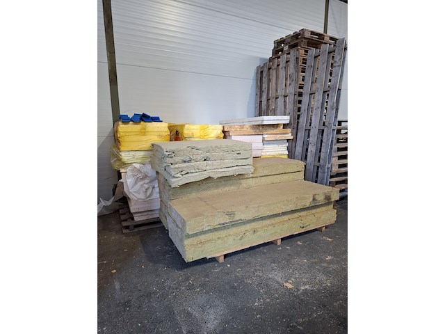 Partij divers isolatiemateriaal - afbeelding 1 van  8