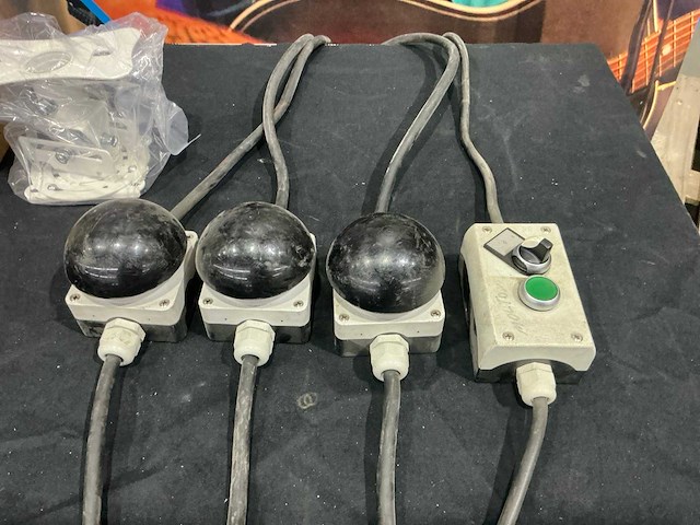 Partij divers it - afbeelding 2 van  9