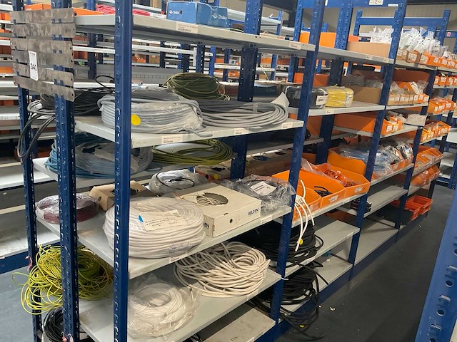 Partij divers kabel - afbeelding 1 van  10