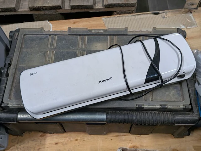 Partij divers kantoor- en installatiemateriaal - afbeelding 8 van  16