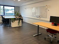 Partij divers kantoormeubilair - afbeelding 1 van  5