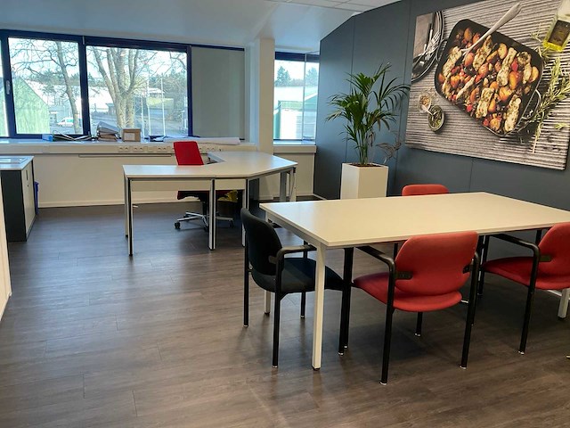 Partij divers kantoormeubilair - afbeelding 1 van  5