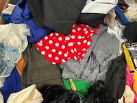 Partij divers kleding/sokken/haarbanden/etc - afbeelding 7 van  7