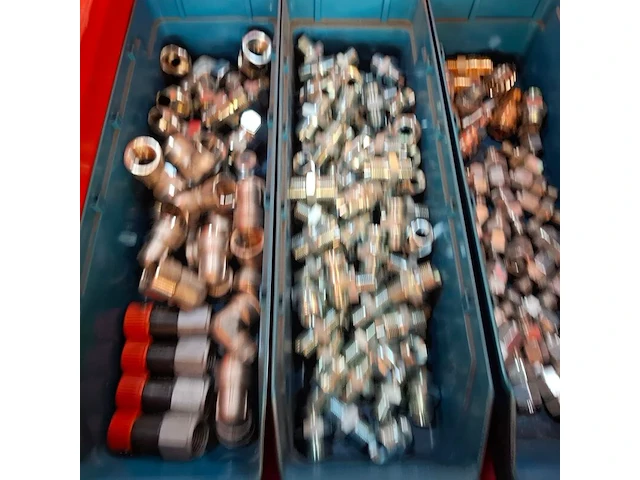 Partij divers koppelingen lucht, water, hydrauliek - afbeelding 9 van  25