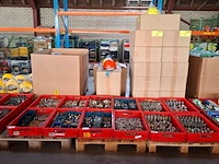 Partij divers koppelingen lucht, water, hydrauliek