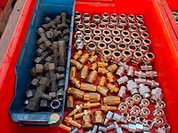 Partij divers koppelingen lucht, water, hydrauliek - afbeelding 17 van  25