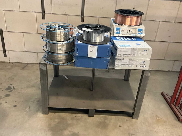 Partij divers lasdraad - afbeelding 1 van  4