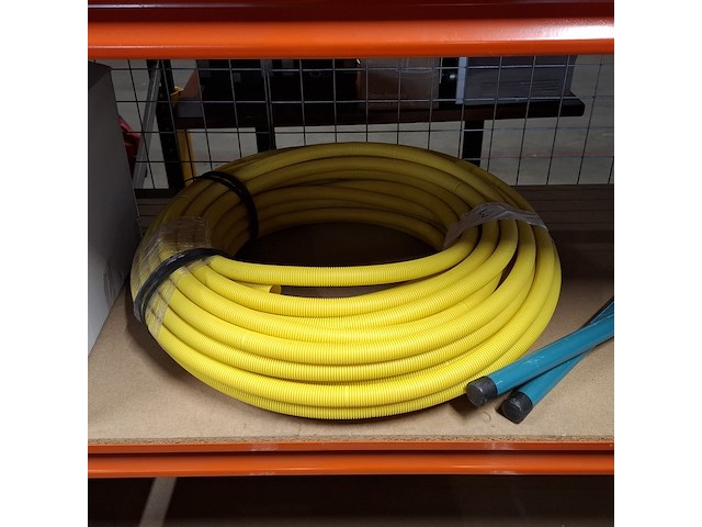 Partij divers loodgieters gereedschap / installatiemateriaal - afbeelding 28 van  32