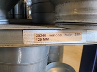 Partij divers luchtkanaal buismateriaal en toebehoren - afbeelding 2 van  63
