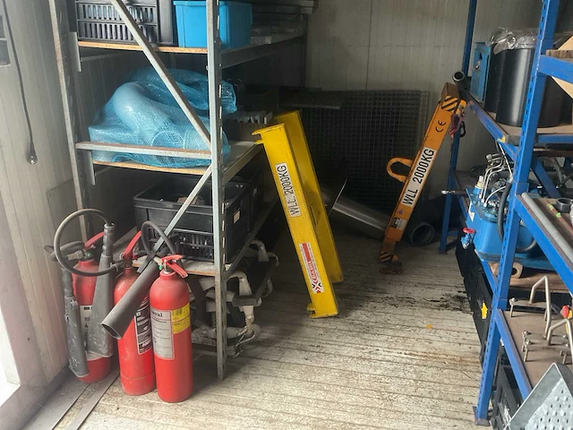 Partij divers materieel - afbeelding 12 van  23
