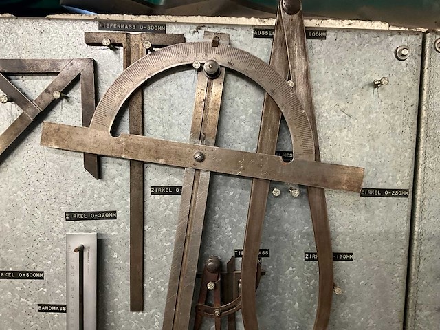 Partij divers meetgereedschap en toebehoren - afbeelding 2 van  9