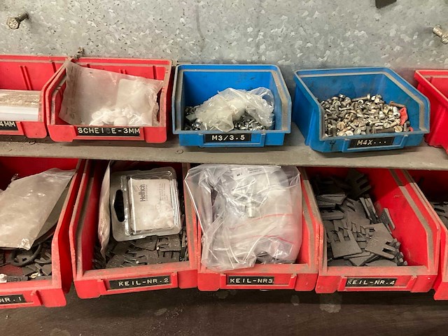 Partij divers meetgereedschap en toebehoren - afbeelding 7 van  9