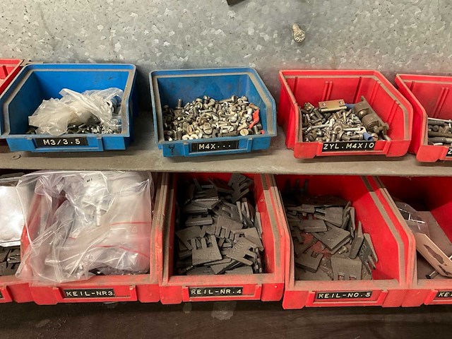 Partij divers meetgereedschap en toebehoren - afbeelding 8 van  9