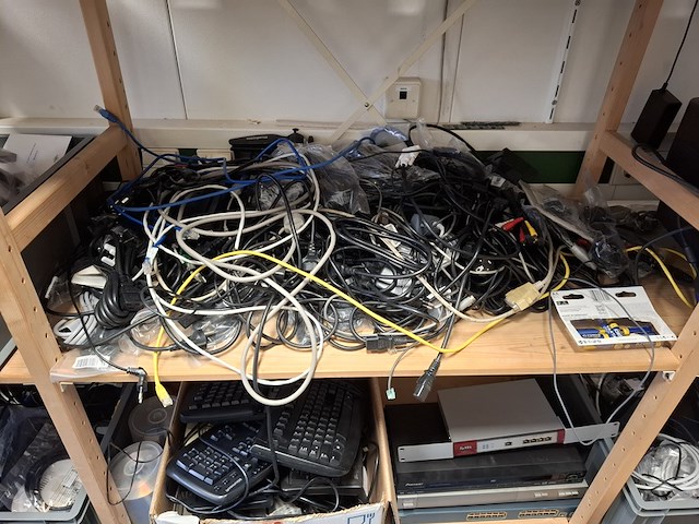 Partij divers multimedia - afbeelding 11 van  52