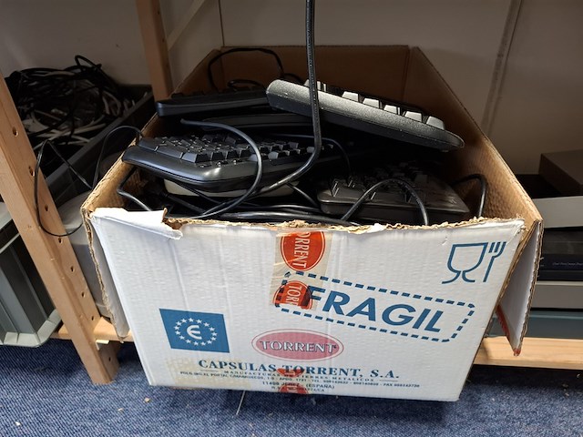 Partij divers multimedia - afbeelding 16 van  52