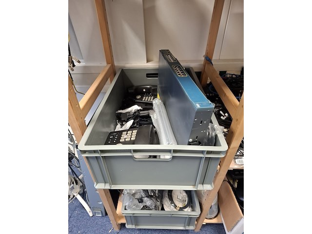 Partij divers multimedia - afbeelding 24 van  52