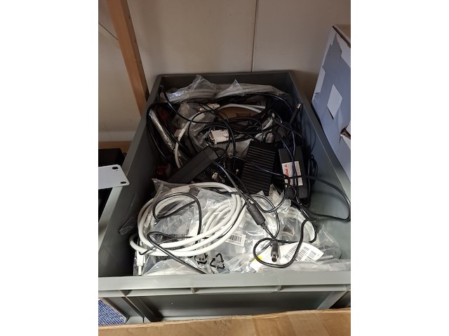 Partij divers multimedia - afbeelding 43 van  52