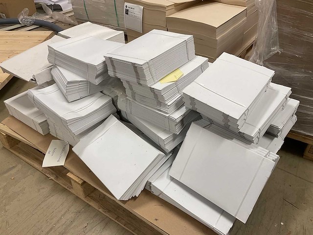 Partij divers papier - afbeelding 27 van  42