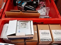 Partij divers pneumatische onderdelen en toebehoren o.a. festo, wilkerson, giss - afbeelding 2 van  29
