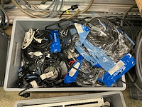 Partij divers pvc, kabel, aluminium en restmateriaal - afbeelding 2 van  14