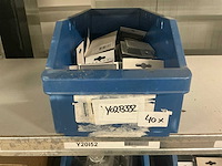 Partij divers raam- en deurbeslag - afbeelding 13 van  28