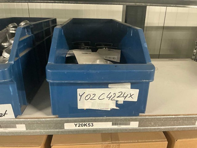 Partij divers raam- en deurbeslag - afbeelding 9 van  53