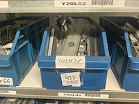Partij divers raam- en deurbeslag - afbeelding 30 van  53