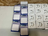 Partij divers schakelmateriaal - afbeelding 3 van  7